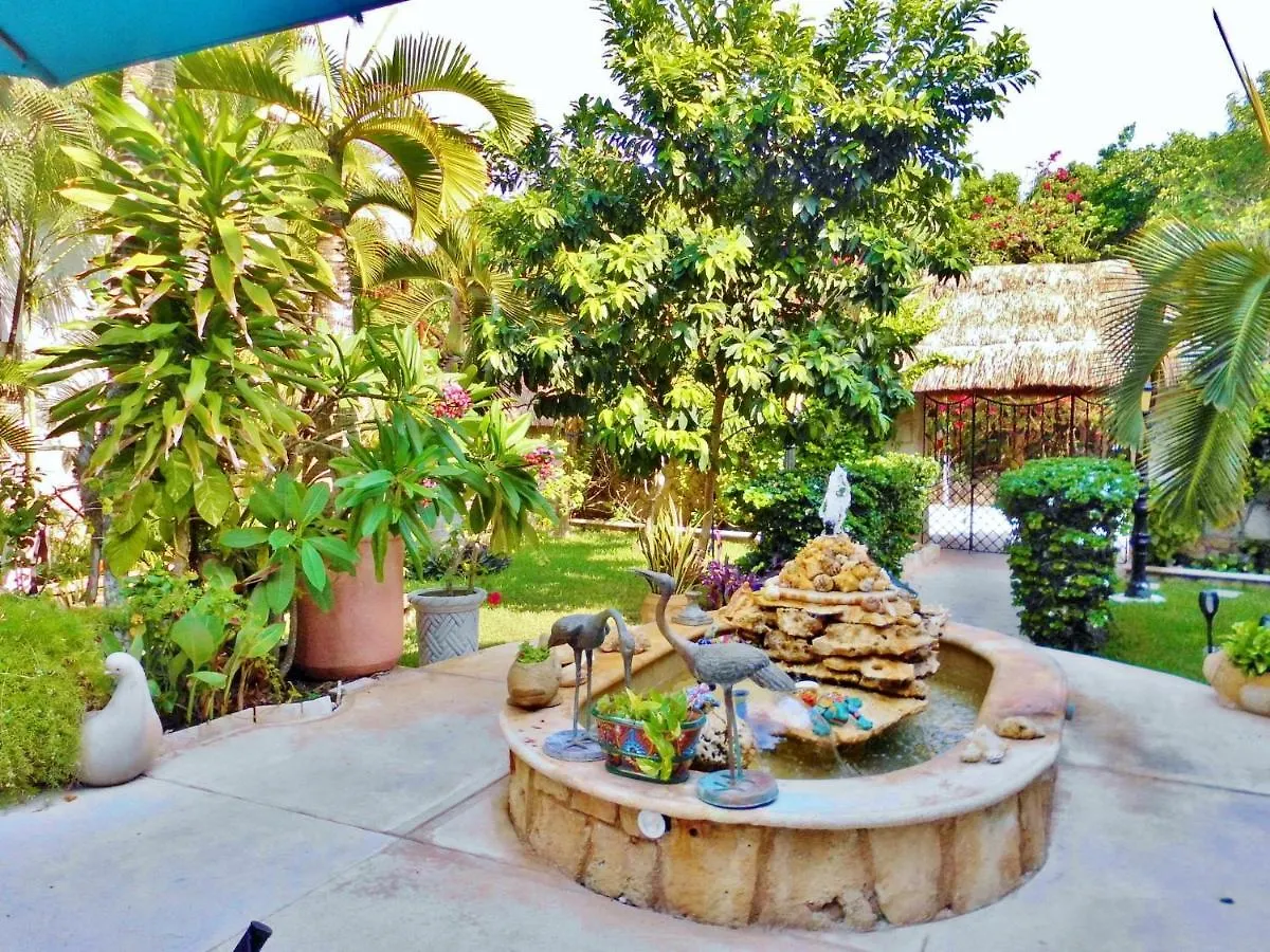 Casa Gatos Aparthotel Akumal